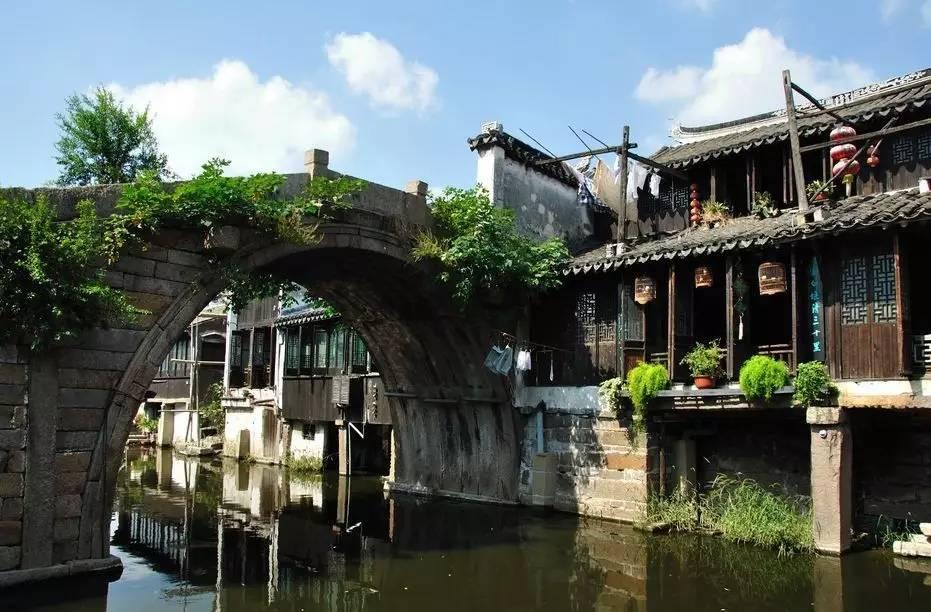 逃出安逸小乡村